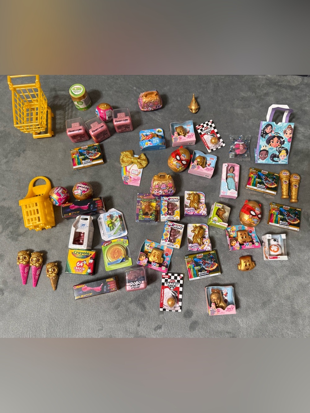 ZURU 5 Surprise Toy Mini Brands Gold Rush Gold Mini Toy Lot Bundle / Others